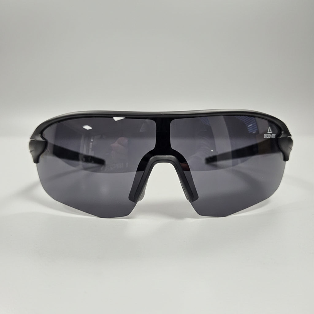 Delta Fit Running Zonnebril – UV-bescherming – Zwart met zwarte glazen