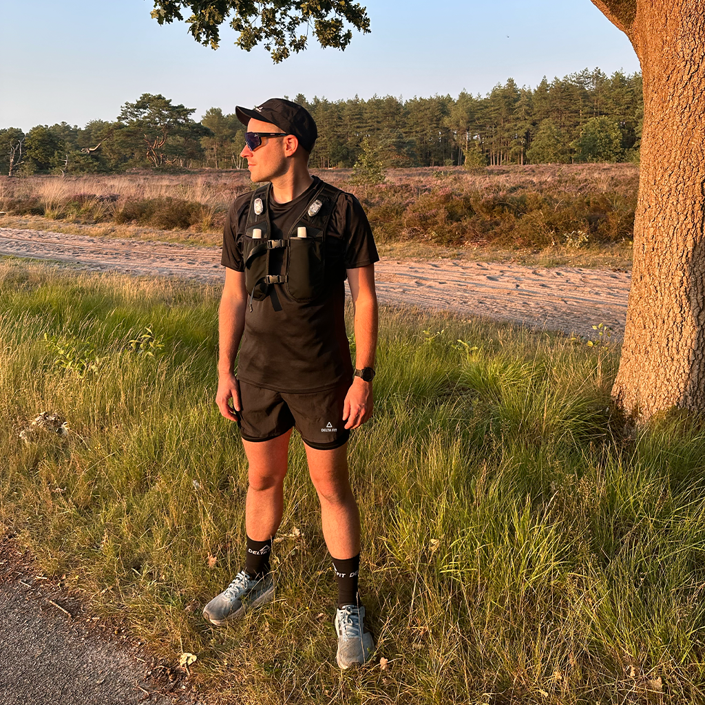 Delta Fit Running Zonnebril – UV-bescherming – Zwart / Wit